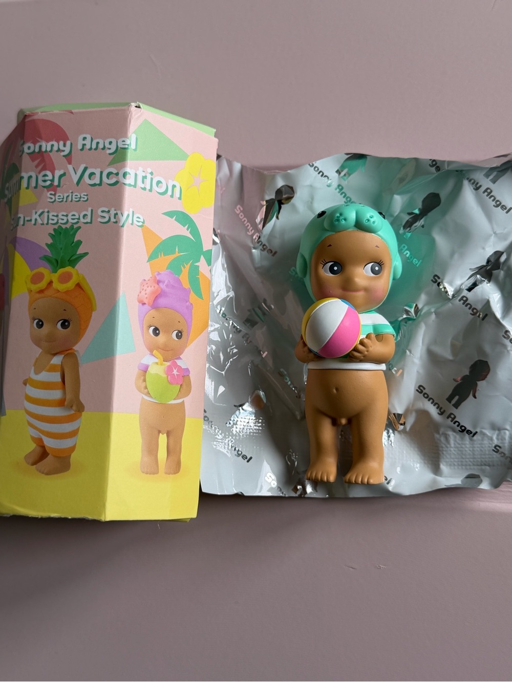 Summer Vacation Sun-Kissed Style Series Sonny Angel